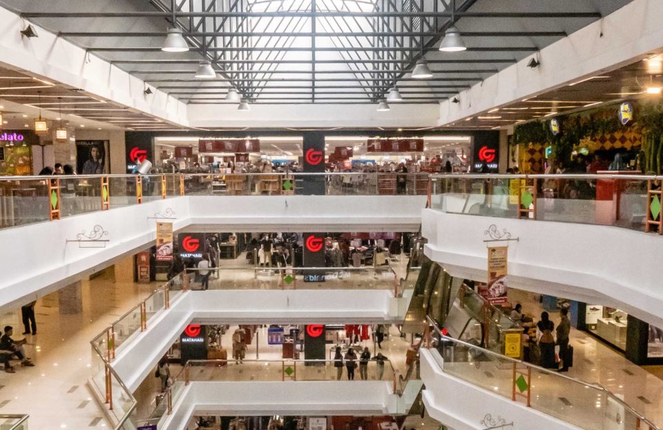 shopping mall